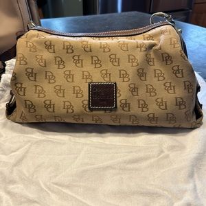 Dooney & Bourke bag